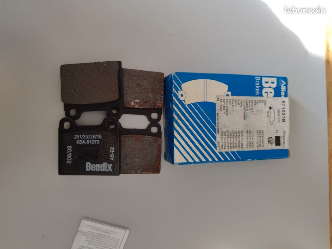 Jeu De Plaquettes De Frein Avant BENDIX Pour Citroën C6 2.7 HDi 150ch – Réf. 573131B – Neuf Sous Emballage