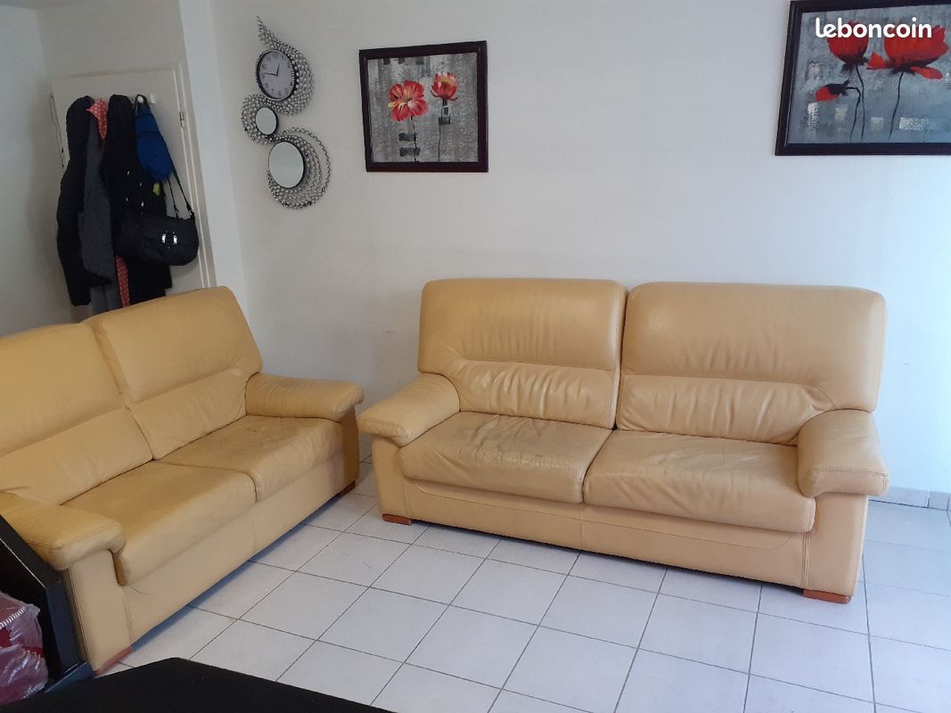 Fauteuil jaune (image 1)