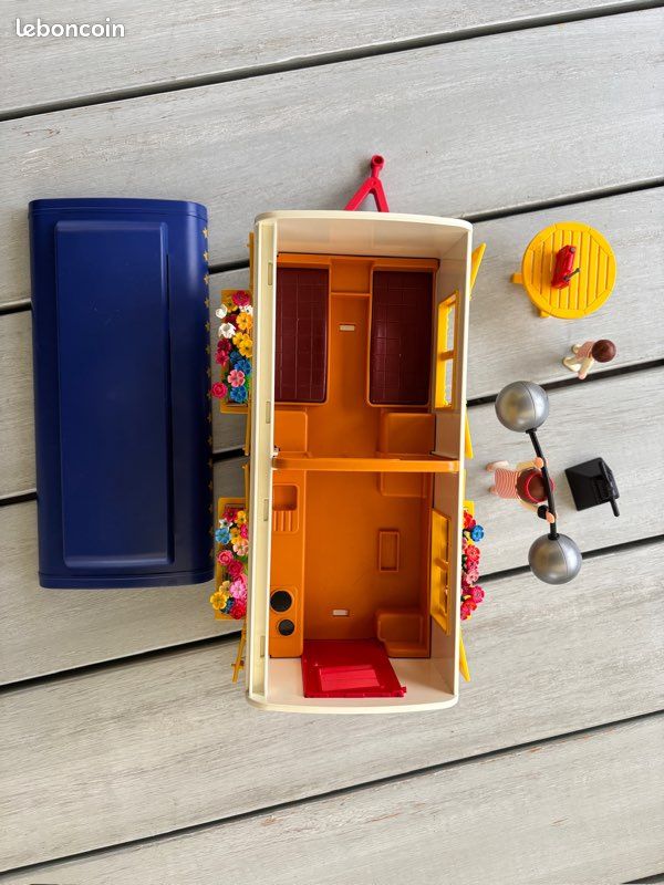 Grand cirque playmobil avec roulotte tente et camion