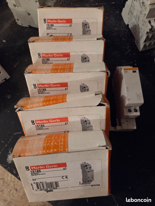 Contacteur 2P 20A 230V (image 3)