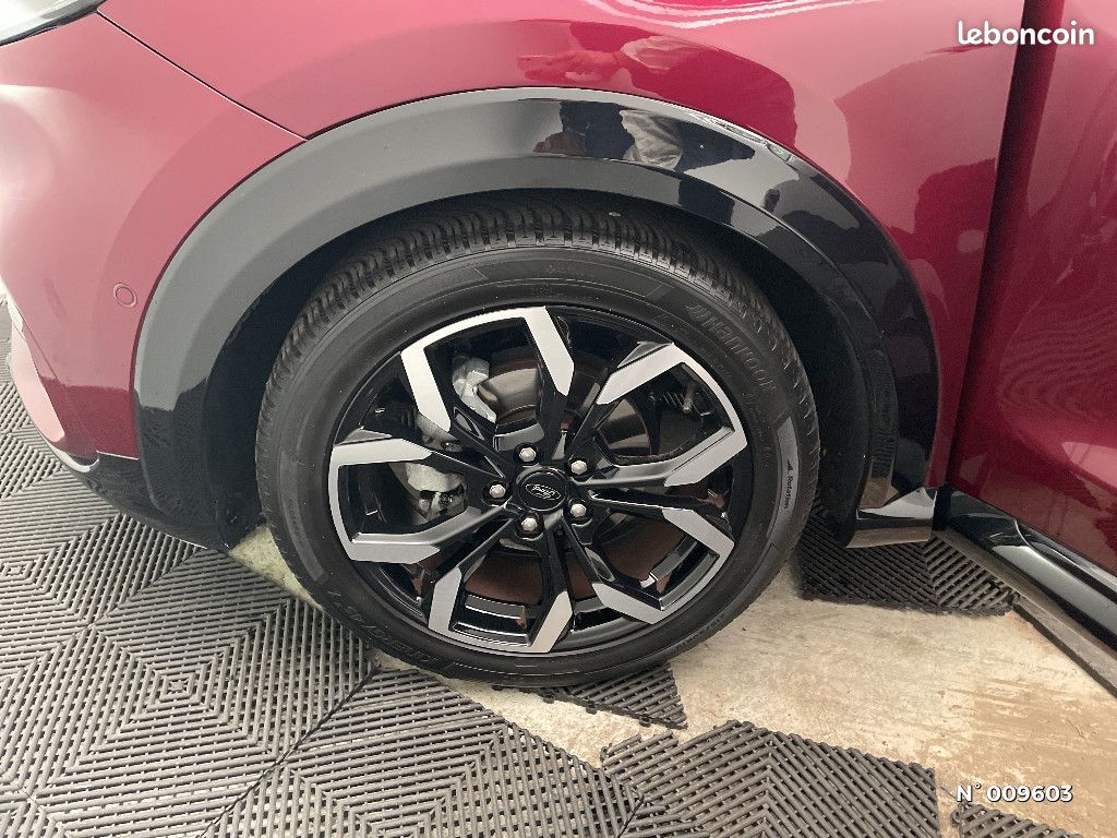 Ford Puma 1.0 Flexifuel 125 ch mHEV S&S BVM6 ST-Line X Vivid Ruby Edition (image 8)