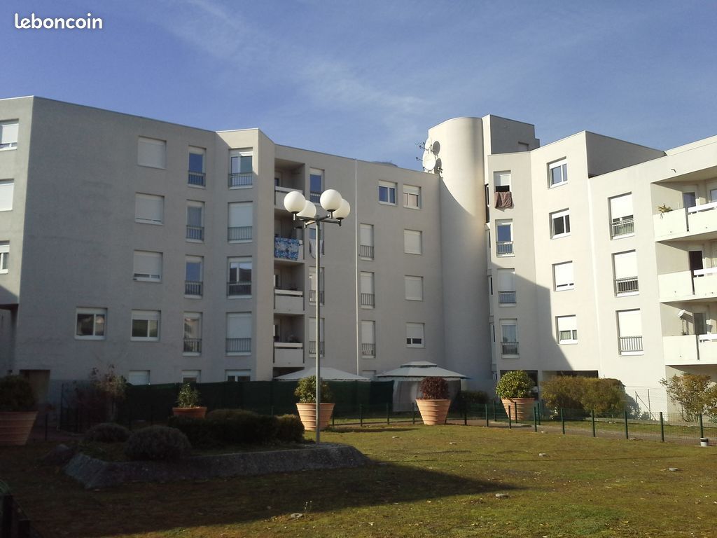 Appartement 4 pièces 85 m² · à Fontaine · 85 m² · 766 €/mois