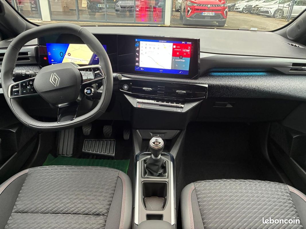 RENAULT CLIO 1.2 Tce - 115 ch VI BERLINE Techno (image 2)