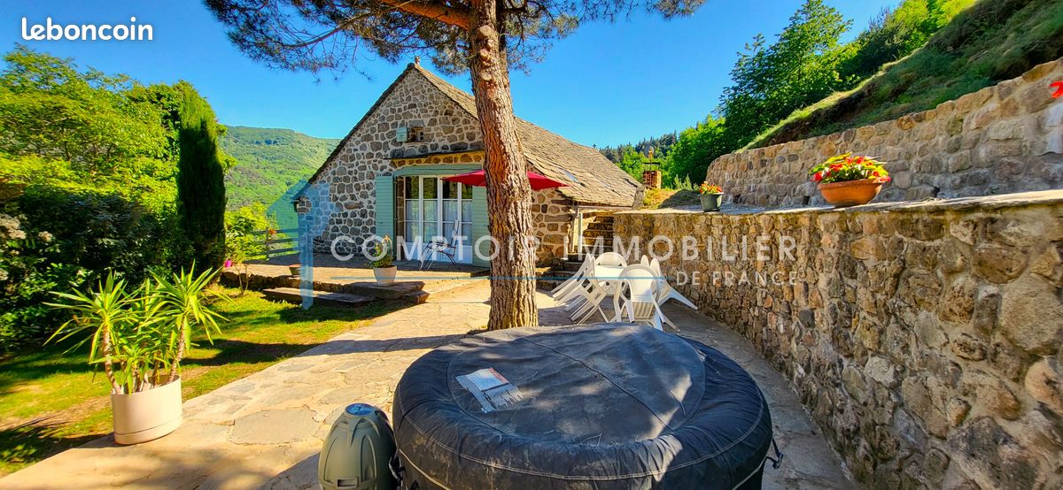 Maison 6 pièces 169 m² · à La Rochette · 169 m² · 360 000 €