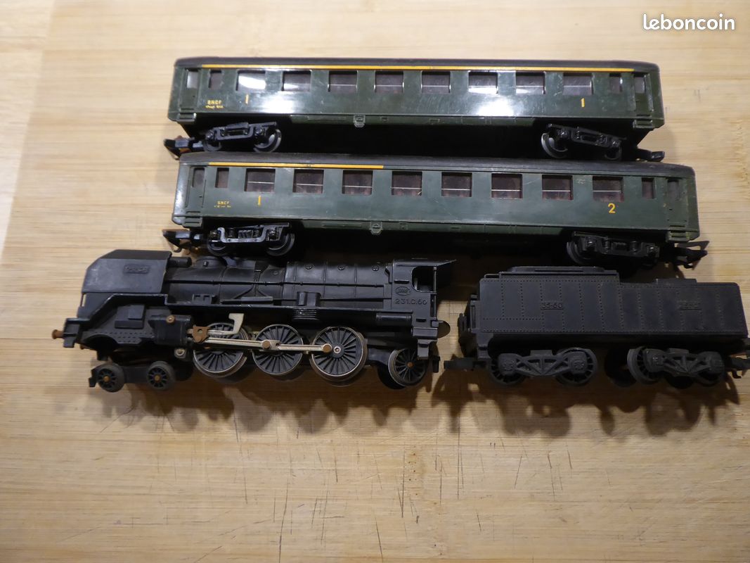 Lot De Jouets Trains SNCF Wagons Marchandises En Tôle - Marques Hornby, JEP, Zeuke Bahnen + Locomotive - Occasion
