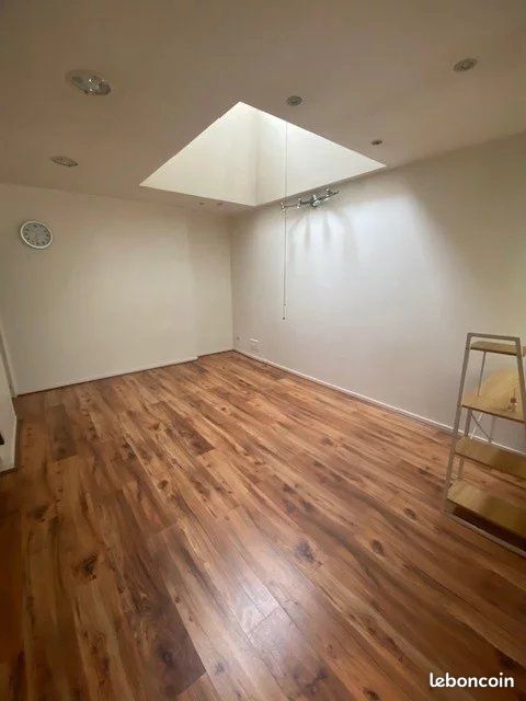 Appartement 1 pièce 26 m² · à Montceau-les-Mines · 26 m² · 279 €