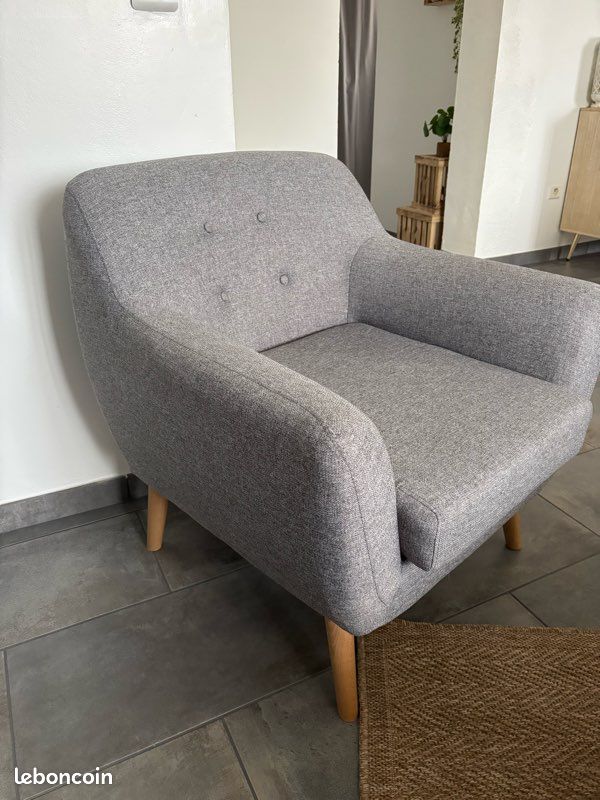 Fauteuil scandinave gris (image 2)