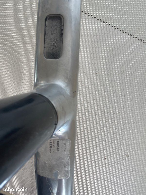 Chaise Vitra Aluminium EA105 (image 5)