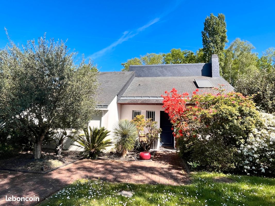 Maison 5 pièces 162 m² · à Sautron · 162 m² · 674 700 €