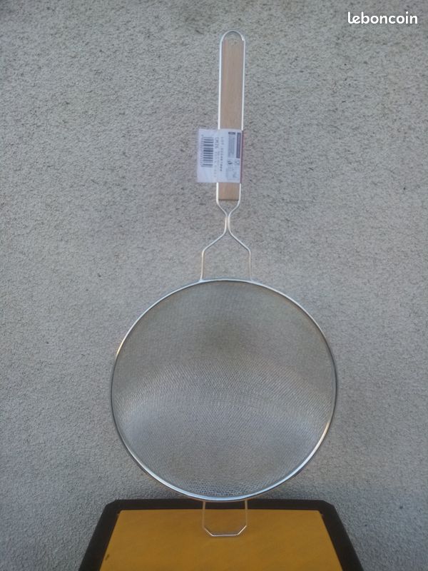 Passoire 16 Cm Metaltex - Acier Inoxydable, Maille Fine, Poignée Métal