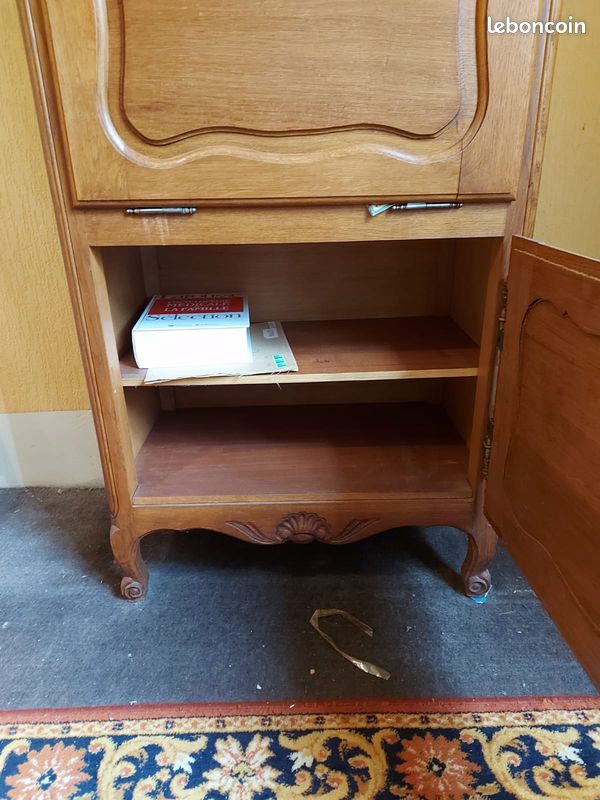 Meubles anciens et objets rares misent en vente (image 2)