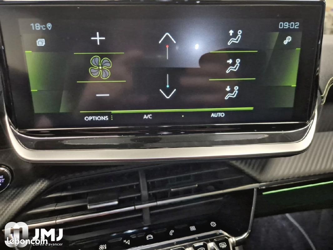 Peugeot 208 PureTech 100 S&S BVM6 GT (image 14)