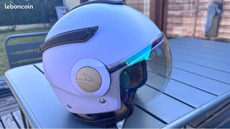 Casque moto femme Shark (image 1)