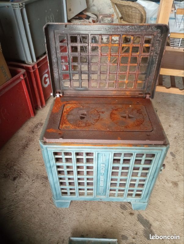 Poêle à bois vintage (image 3)