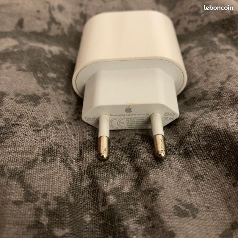 Adaptateur secteur USB‑C 20 W Origina Apple (image 2)