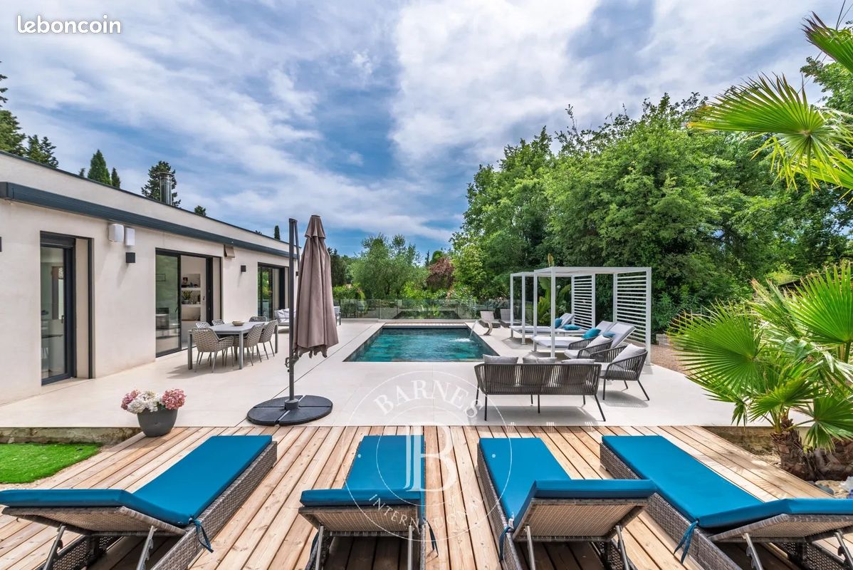 Maison 7 pièces 272 m² · à Valbonne · 272 m² · 1 995 000 €