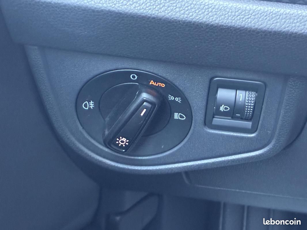 Volkswagen Taigo 1.0 TSI 116 BVM6 Life Plus 5p (image 11)