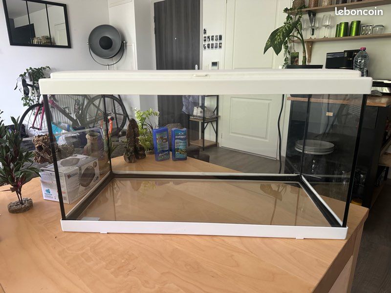 Aquarium Complet 60L avec Meuble (image 1)