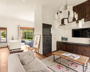 Maison 1 050 000 € - 223 m²