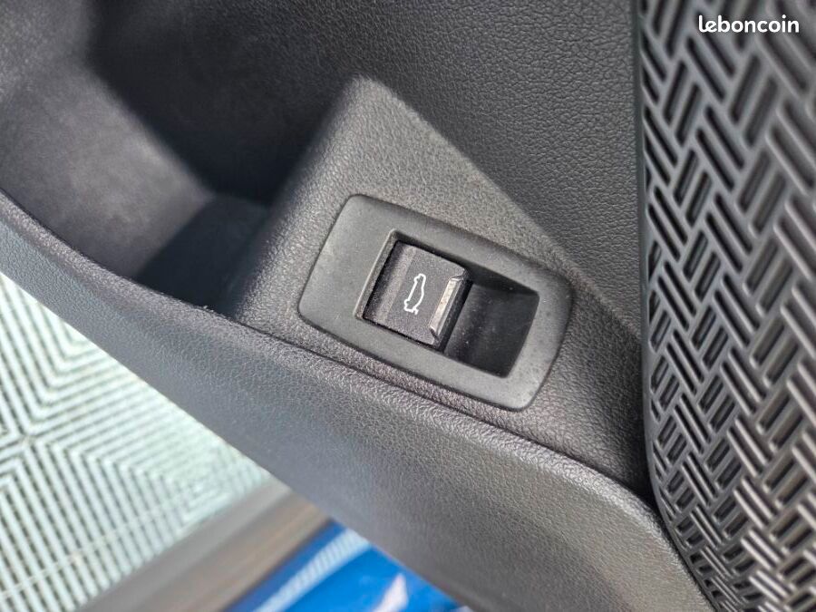 BMW X1 (U11) 2.0 18D 136cv BVA7 SDrive PACK TOIT Ouvrant Hayon EL. 1ère Main (image 22)