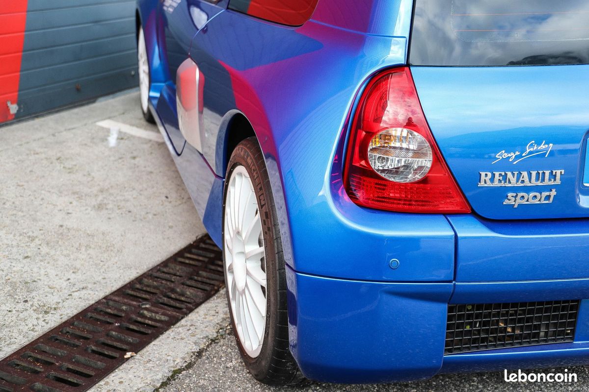 RENAULT CLIO 3.0i V6 RS V6 PHASE 2 (image 10)