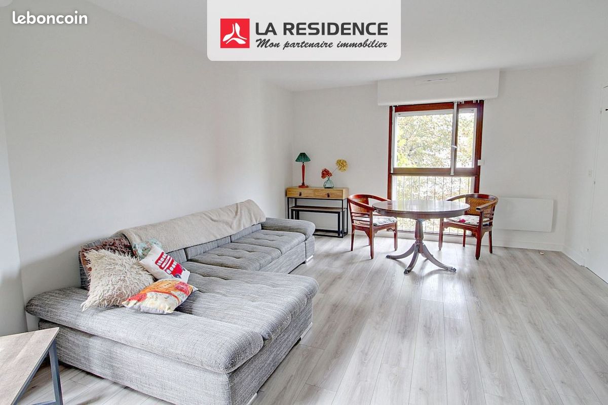 Appartement 2 pièces 49 m² · à Verneuil-sur-Seine · 49 m² · 1 050 €/mois