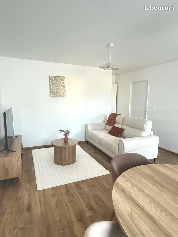 Appartement moderne 4 pers avec vue canal – Proche Le PAL (image 4)