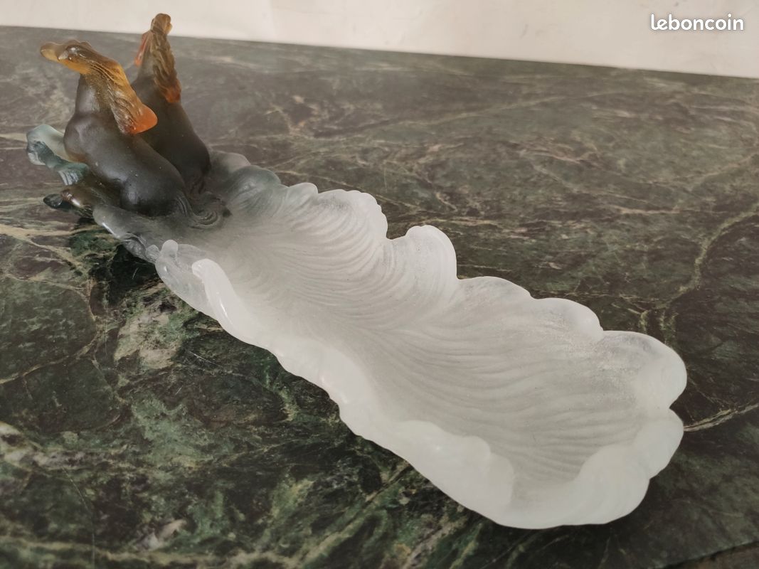 Daum coupe chemin de table pâte de verre chevaux Marly (image 8)