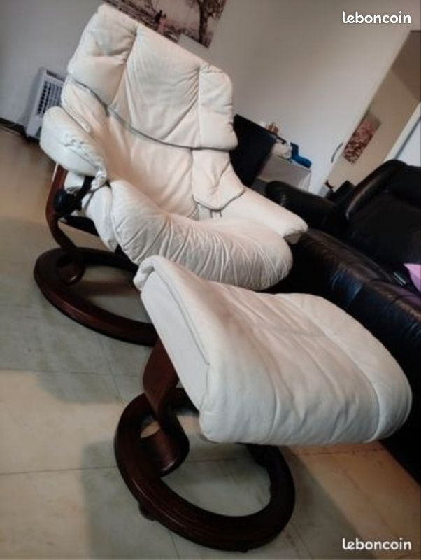 Fauteuil relaxant avec repose-pied (image 1)