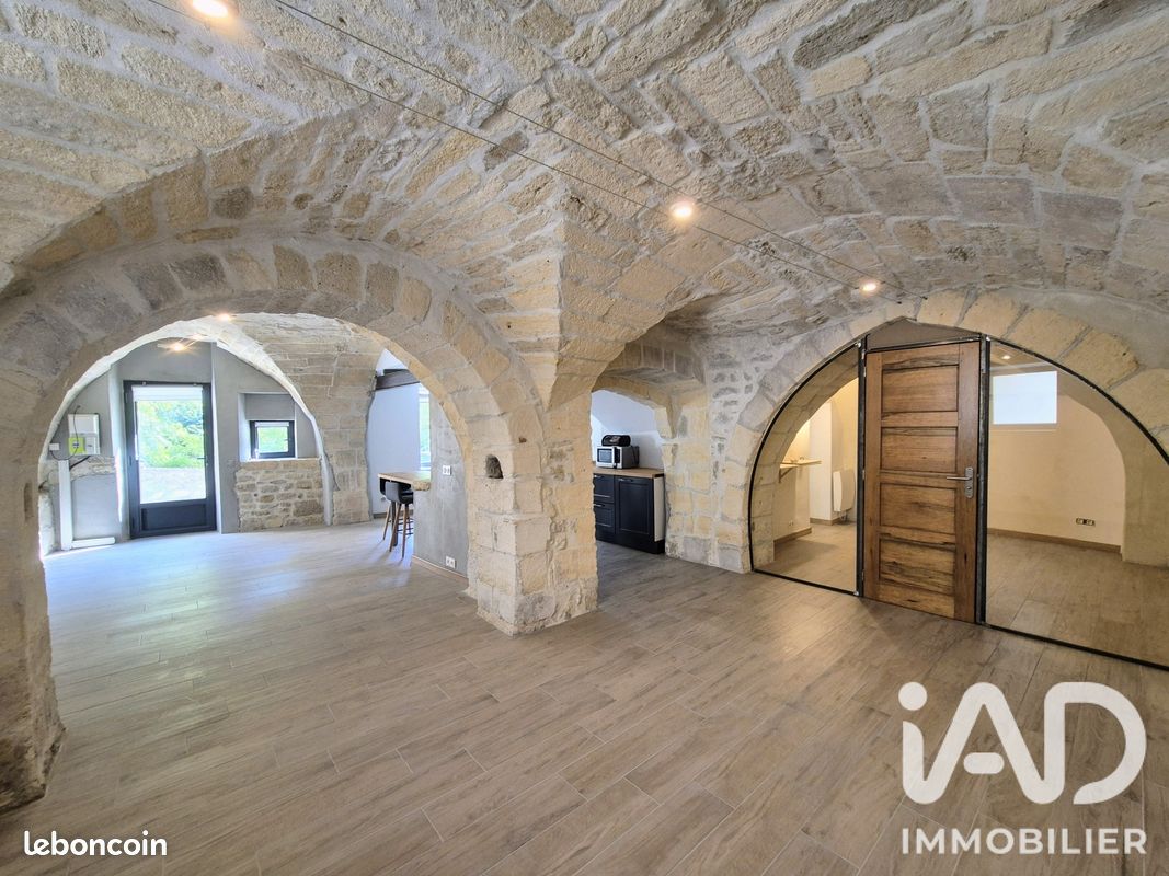 Appartement 2 pièces 65 m² · à Robion · 65 m² · 189 000 €