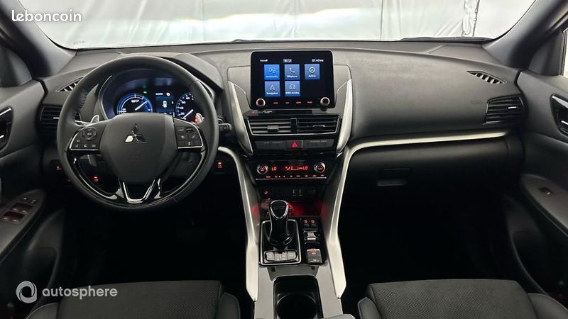 Mitsubishi Eclipse Cross 2.4 MIVEC PHEV 188ch Intense 4WD (image 11)