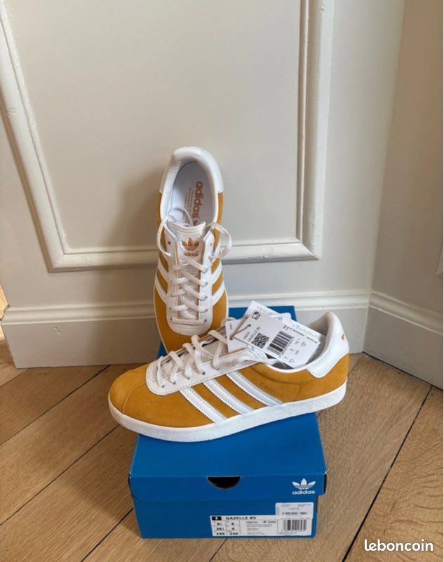 adidas gazelle silver green womens adidas Gazelle Indoor JR6303 main image 1