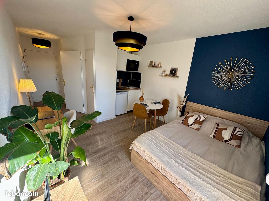Appartement 1 pièce 20 m² · à Orléans · 20 m² · 570 €