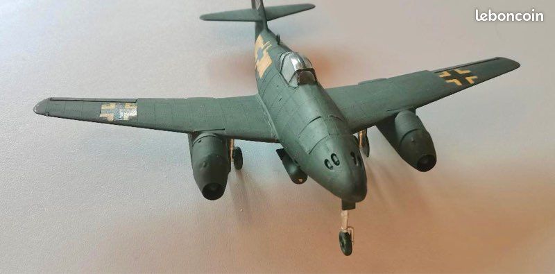 XJBTBA 1/72 échelle pour Messerschmitt Me-262 Avion de Chasse en Alliage modèle d'avion Militaire en métal moulé sous Pression planétaire Ensemble (Bae Hawk T