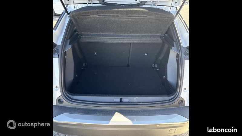 Peugeot 2008 e-2008 156ch 54 kWh Allure (image 12)