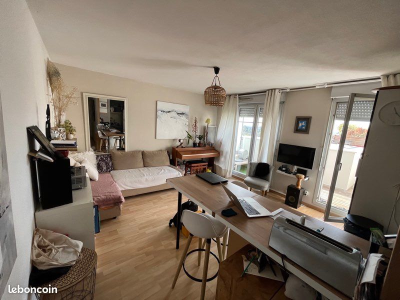 Appartement 3 pièces 58 m² · à Chassieu · 58 m² · 240 000 €