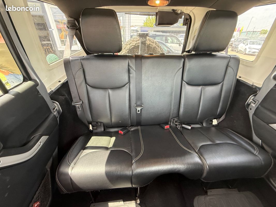 JEEP WRANGLER 3.6 285CH UNLIMITED SAHARA-MARCHE PIED ELEC-LIGNE A CLAPET-TREUIL-SIÈGES CHAUFFANTS AV- ATTELAGE-GPs (image 13)