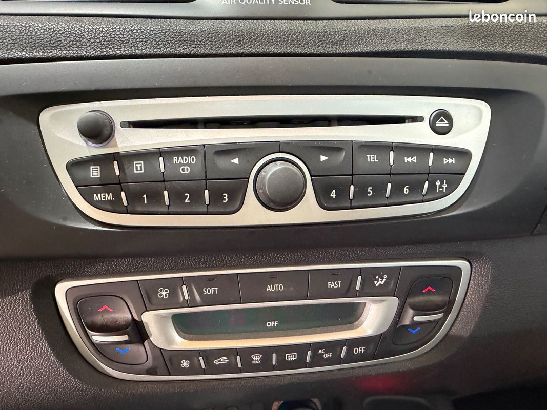 RENAULT SCENIC III dCi 130 FAP Energy eco2 Expression (image 17)