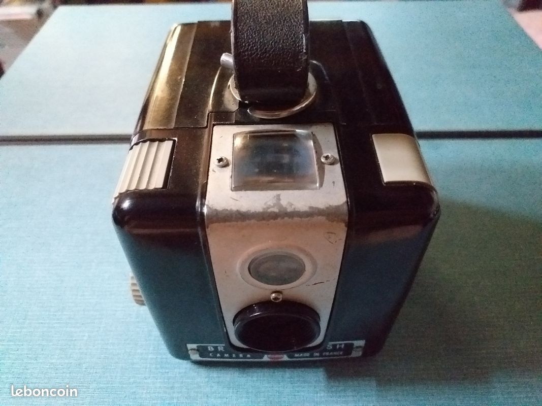 Appareil Photo Vintage Kodak Brownie Flash, état Correct, à Vérifier
