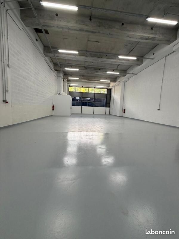 Local d'activité 310 m² (image 1)