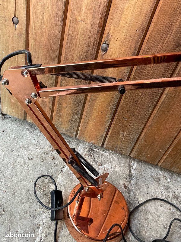 Lampe De Table Design Noire Avec Abat-jour En Osier Steinhauer Stang