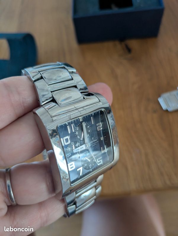 Montre Festina rectangulaire Montres Bijoux