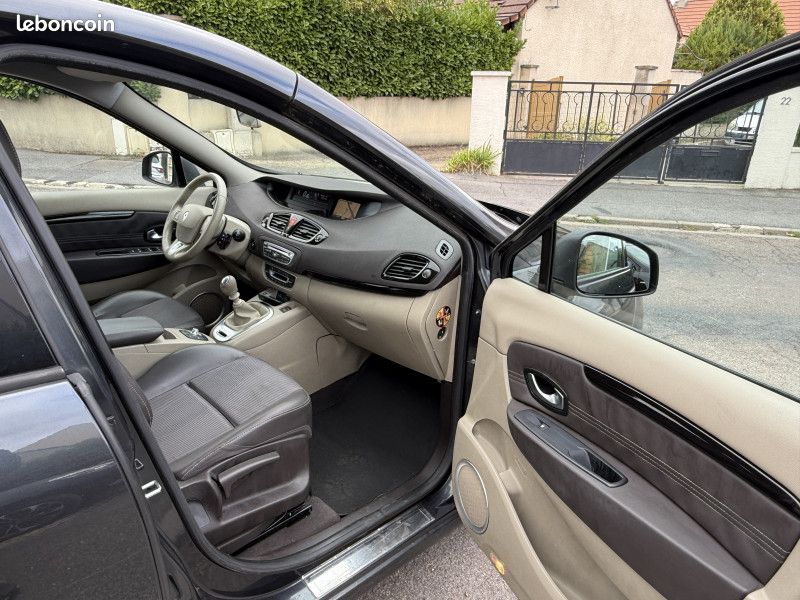 Renault GRAND SCENIC III 1.9 DCI 130CH FAP PRIVILEGE EURO5 5 PLACES (image 19)