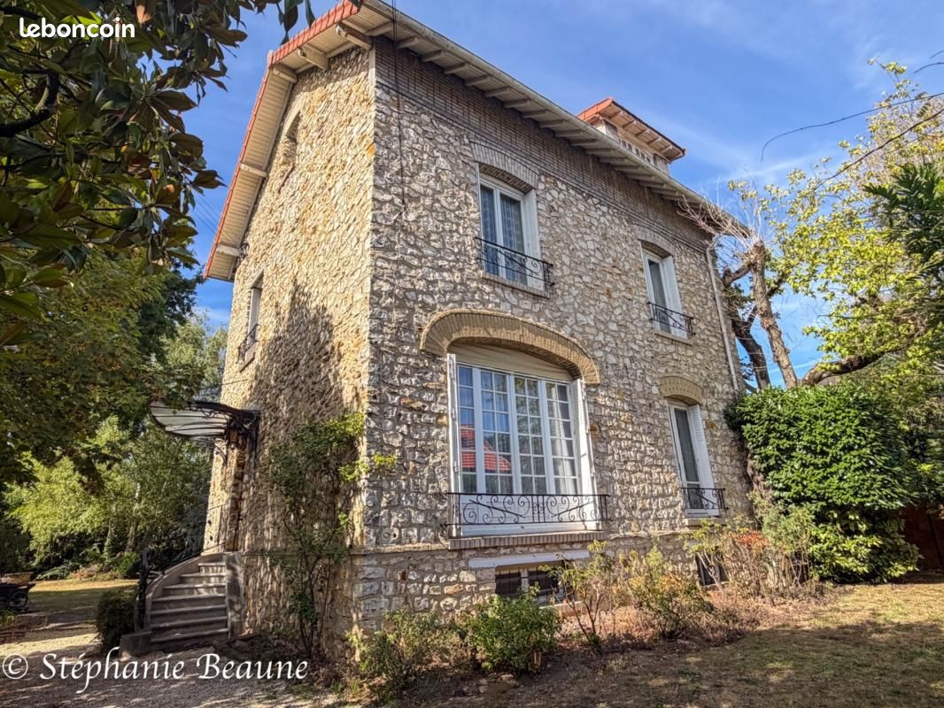 Maison 7 pièces 163 m² · à Eaubonne · 163 m² · 712 000 €