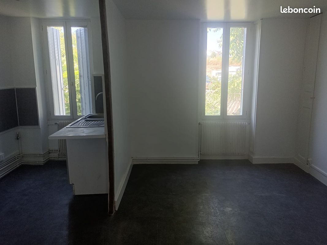 Appartement 2 pièces 42 m² · à Vierzon · 42 m² · 350 €/mois