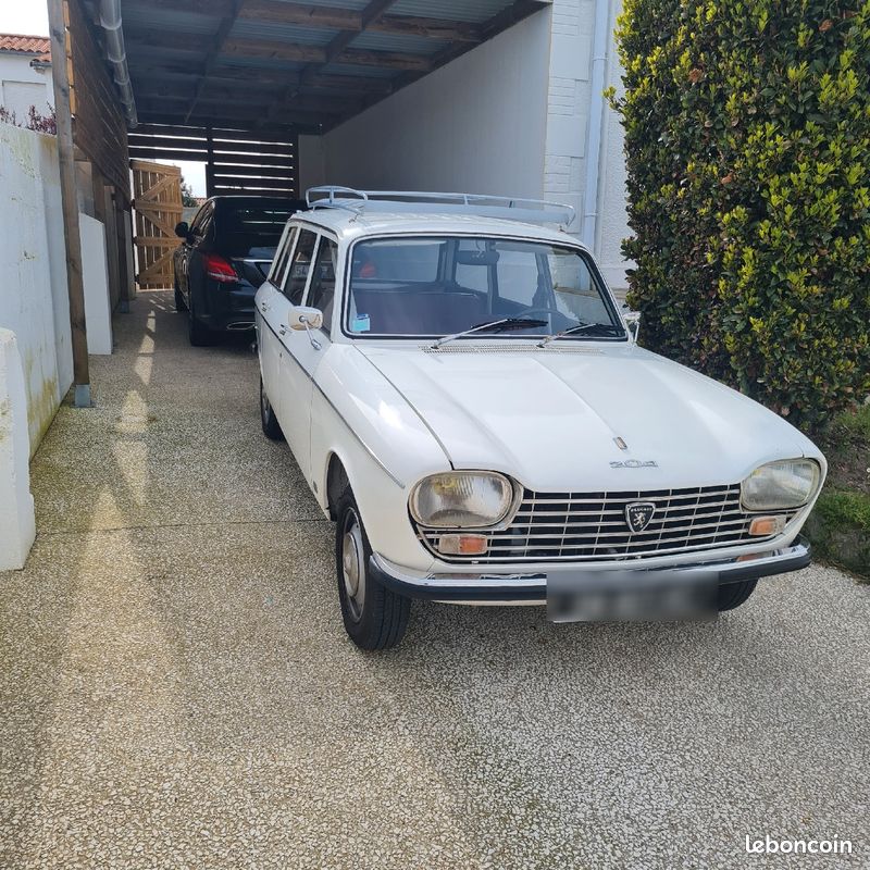 Peugeot 204 break PEUGEOT 204 BREAK