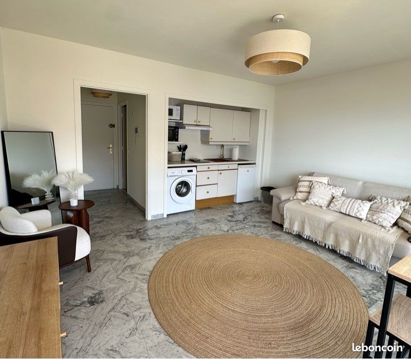 Appartement 1 pièce 30 m² · à Antibes · 30 m² · 955 €