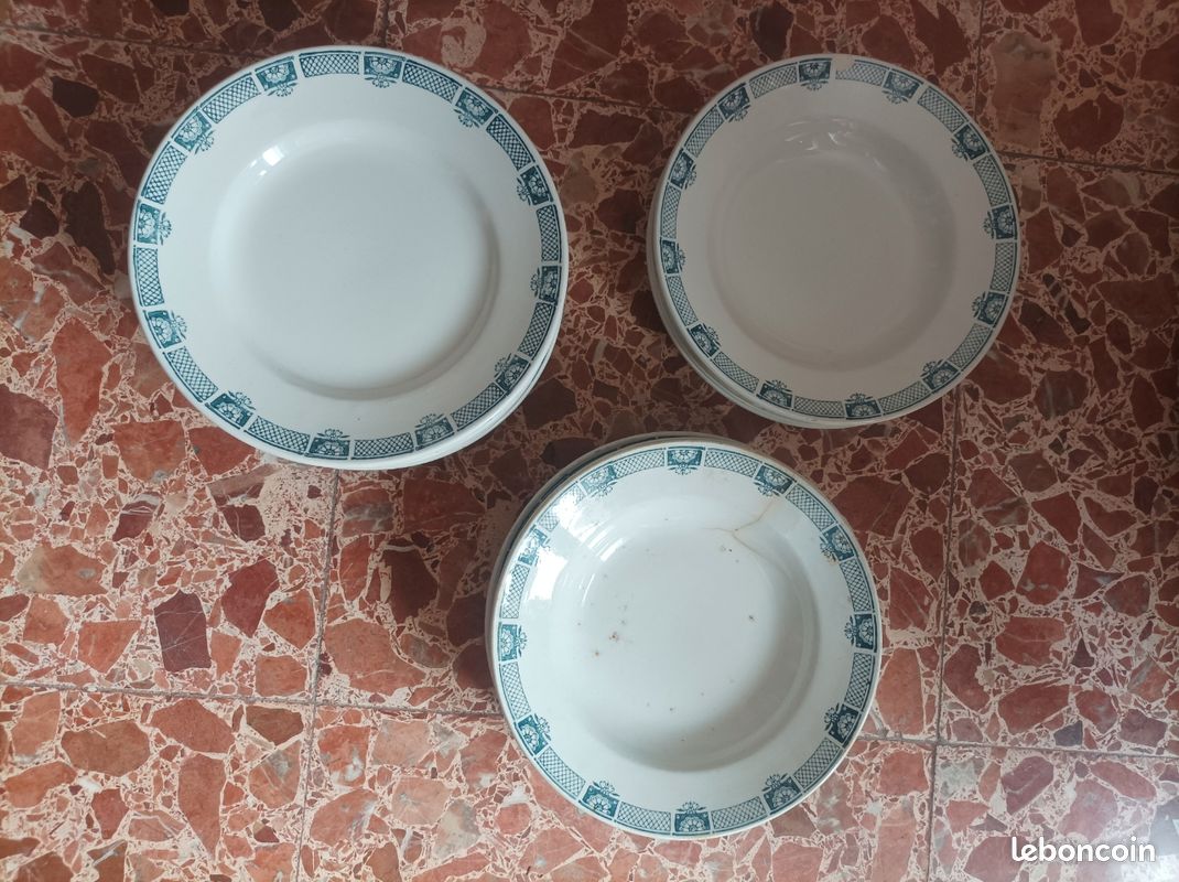 11 assiettes plates 5 creuses - Saint Amand de Comminges (image 3)
