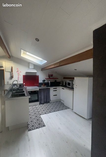 Studio Mansardé Meublé- climatisé 50 m2 (image 2)