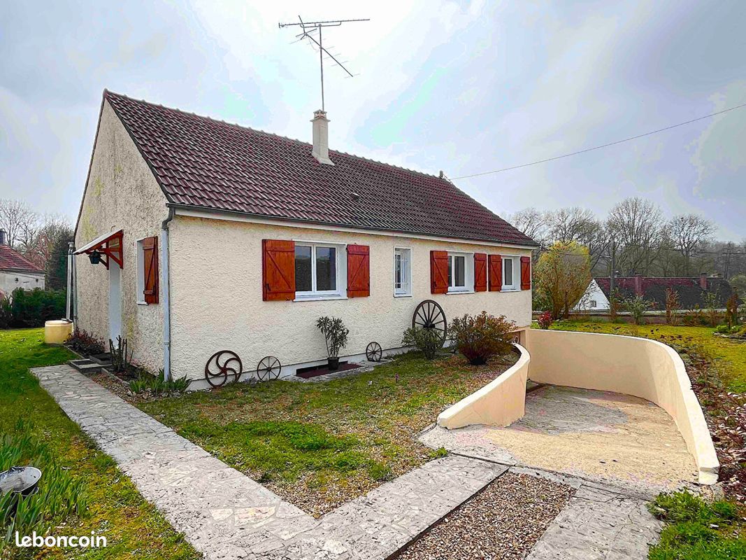 Maison 5 pièces 87 m² · à Château-Landon · 87 m² · 980 €/mois